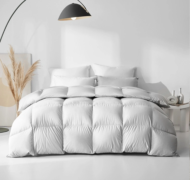 Best Selling White 100% Cotton Fabric Hotel Quilt Comforter Duck Down Feather Duvet